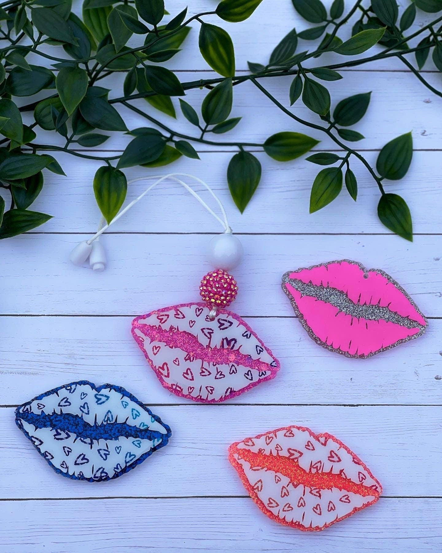 Kiss Rearview Mirror charm- Valentine Car Charm- Lips Car Hanger- Valentine Car Ornament- Cute Car Accessories- Beaded Car Charm- Kiss Charm