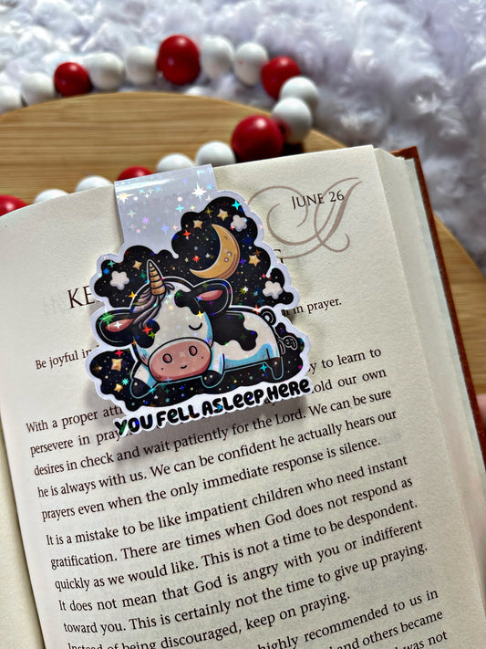 Cow Magnetic Bookmark, Bookish Gift, Sleeping cow Bookmark, Reading Accessory, Book Gift, Cute Bookmark, Unique Bookmark