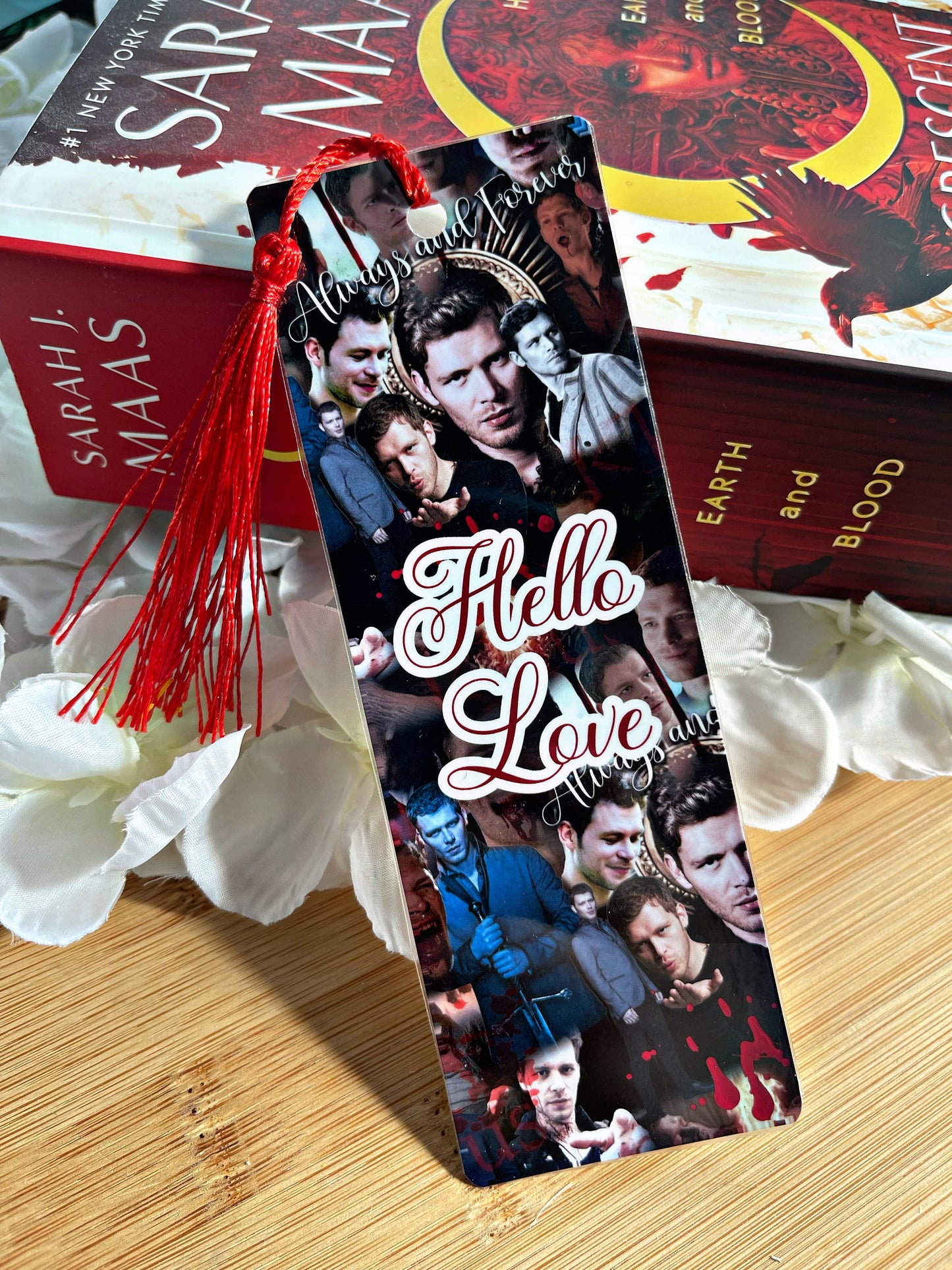 Klaus Bookmark, Vampire Diaries Magnetic Bookmark, The Originals Reading Accessory, Book Gift, Cute Bookmark, Unique Bookmark,