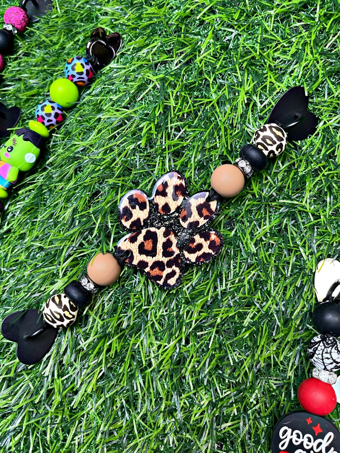 Leopard Paw Kindle Strap